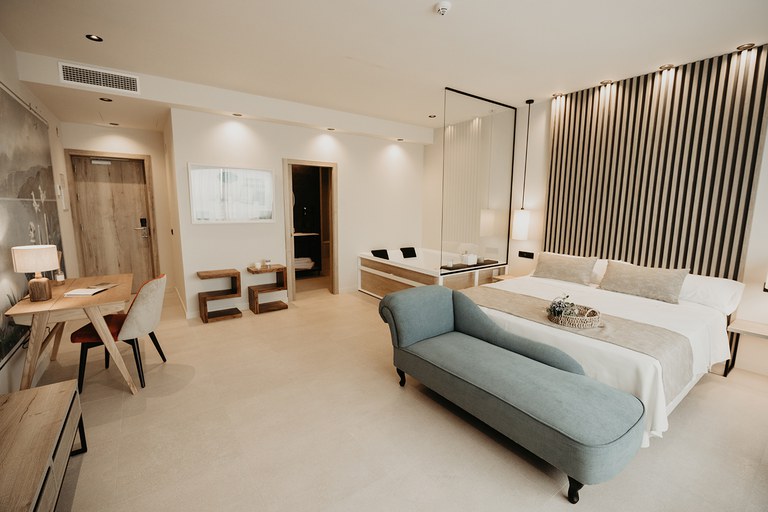 Alas Hotel****
