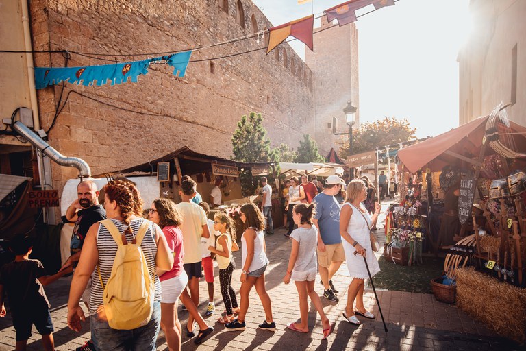 Mercat Medieval paradetes