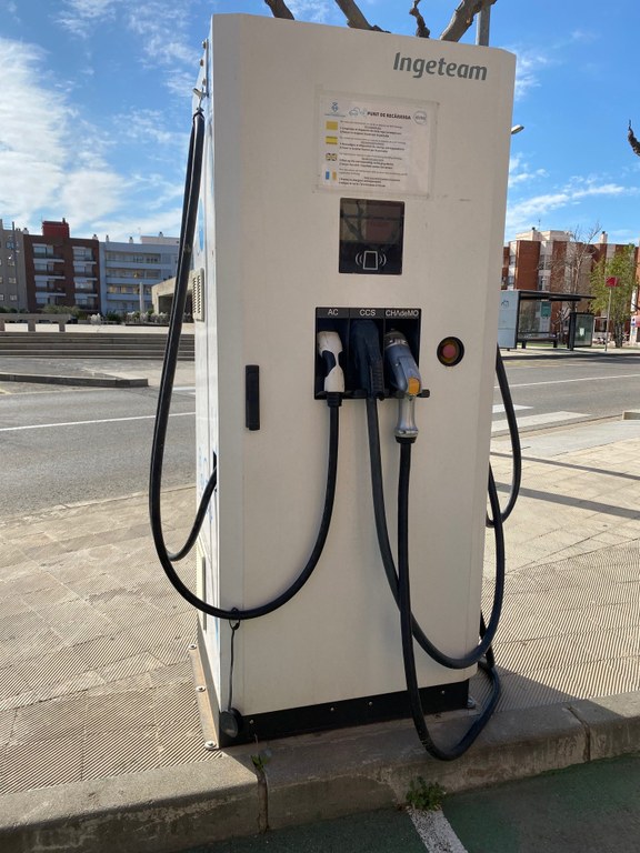 Bornes de recharge pour véhicules électriques